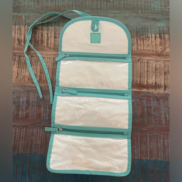 Stella & Dot Jewelry Organizer - Picture 2 of 4